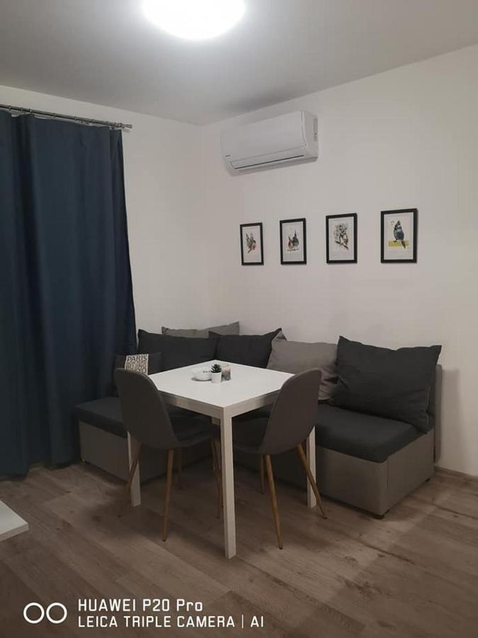 Breezy Studio 5 فارنا المظهر الخارجي الصورة